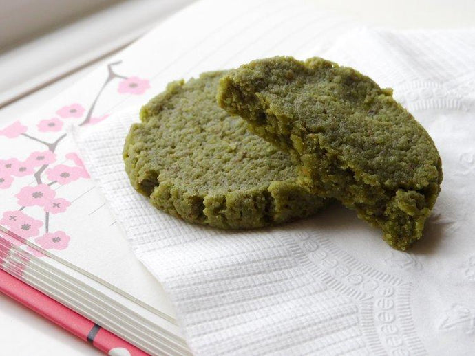 Low-Carb Matcha Green Tea Coconut Cookie Recipe